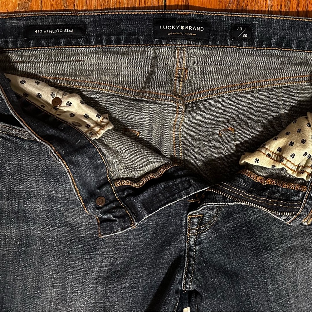 Lucky Brand 410 Athletic Slim